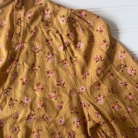 Lucky Brand Peasant Top Size Med - Picture 9 of 14